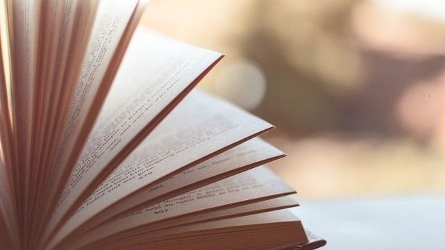Почти 70% россиян любят читать книги — ВЦИОМ